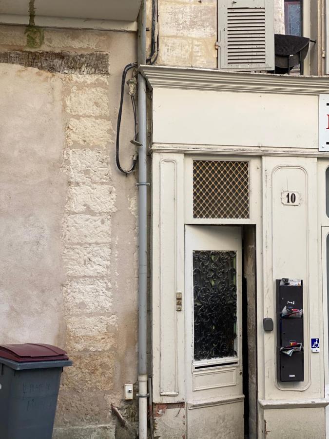 Le Pilori - Centre Historique, En Face Du Musee Du Pilori, A 2Mn A Pied De L'Hyper Centre Et Proche Toutes Commodites, Wifi-Netflix Niort Exterior foto
